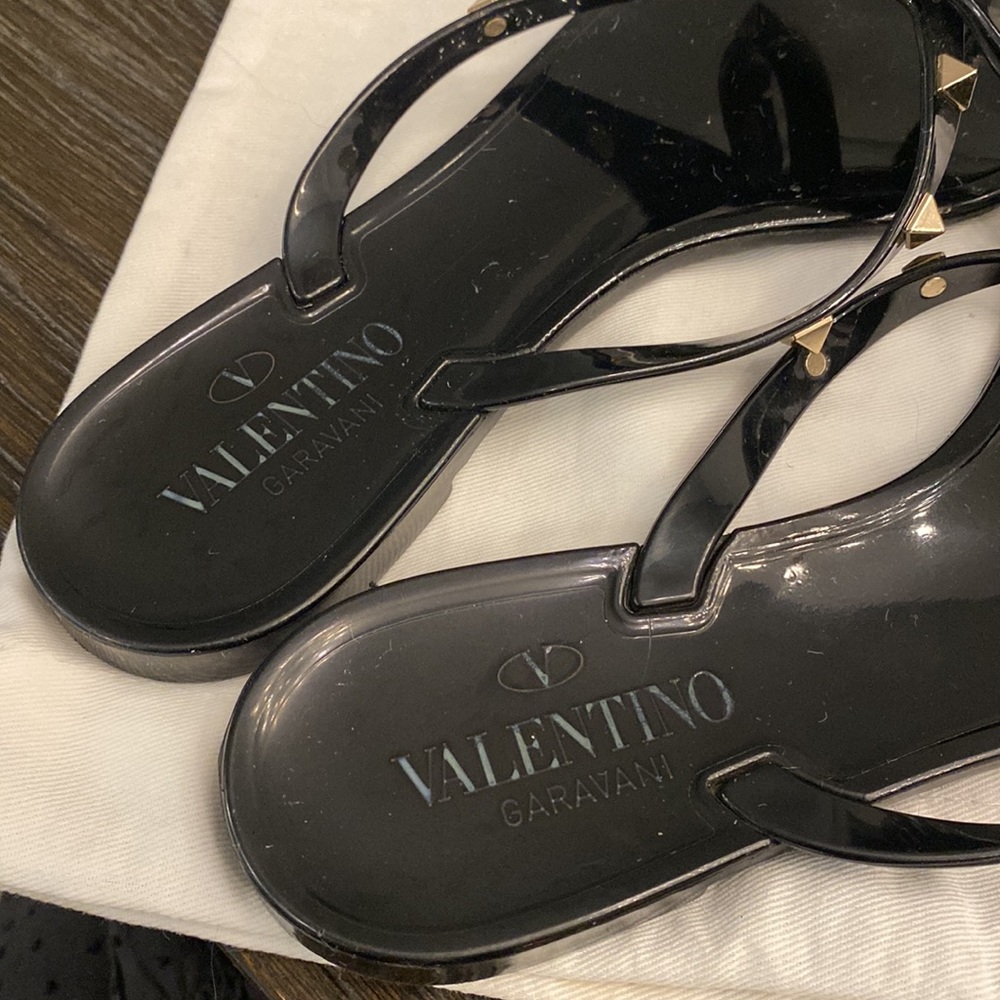 Valentino RUBBER ROCKSTUD THONG - Picture 3 of 7